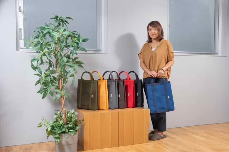 超頑丈なA4サブバッグ  さよなら紙袋　折りたたみ可能