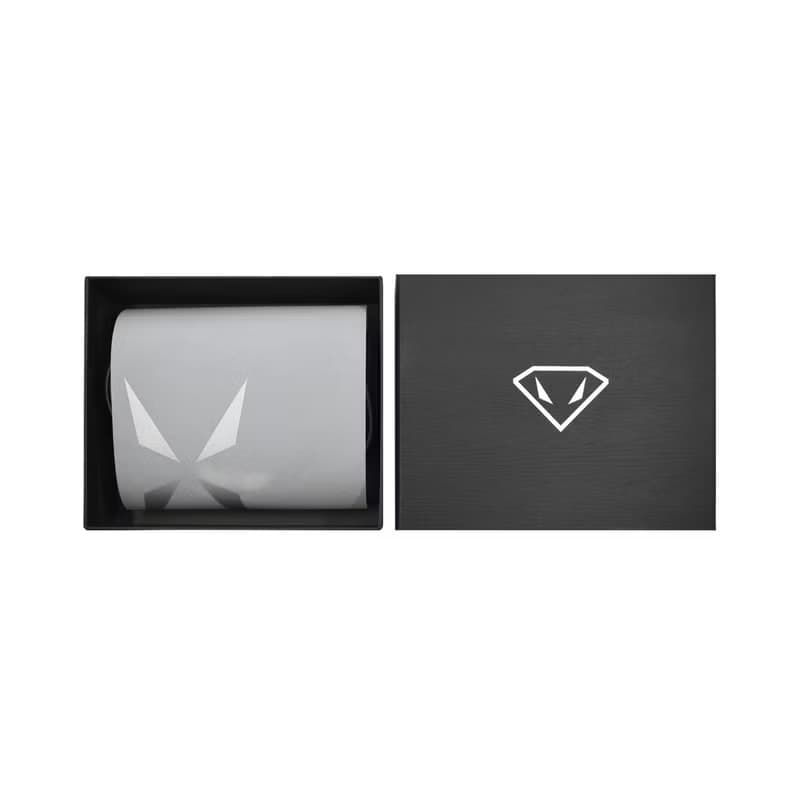 SACA Vertical X badge holder 2.0