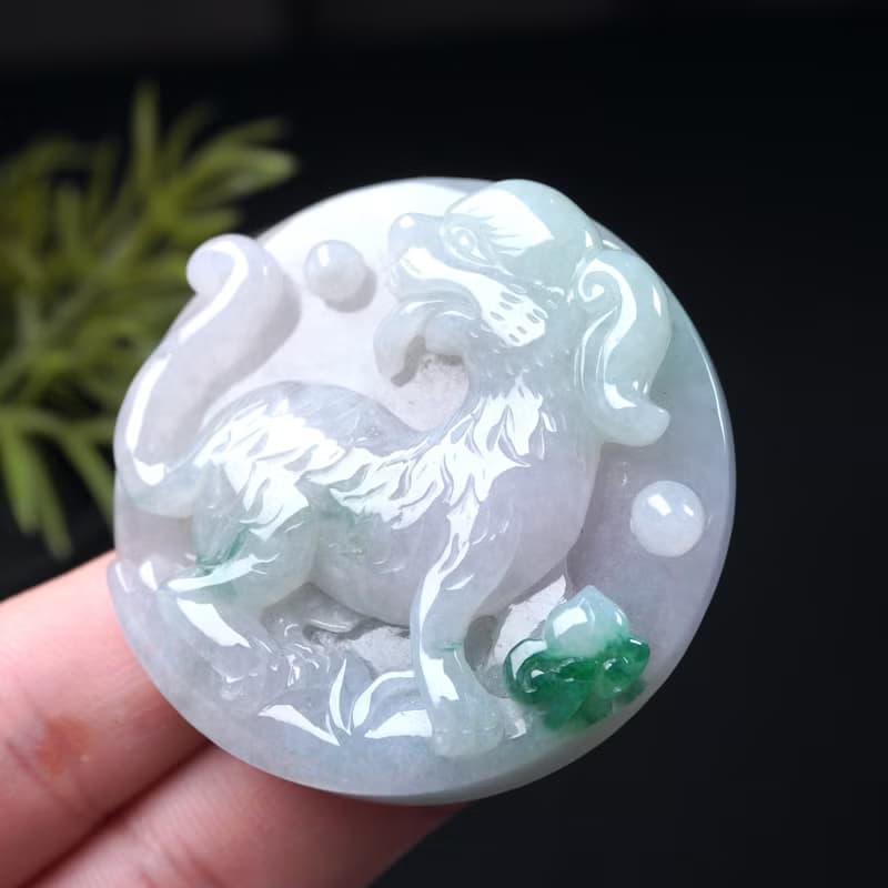 【旺財】飄綠花翡翠巧雕狗狗項鍊 | 天然緬甸玉A貨翡翠 | 送禮