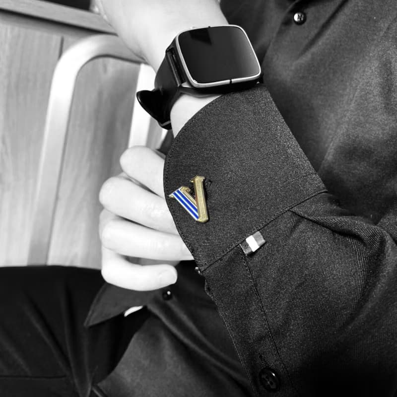 V / V.I.P -琺瑯徽章卡－附信封 開學季 情人卡 萬用字母卡