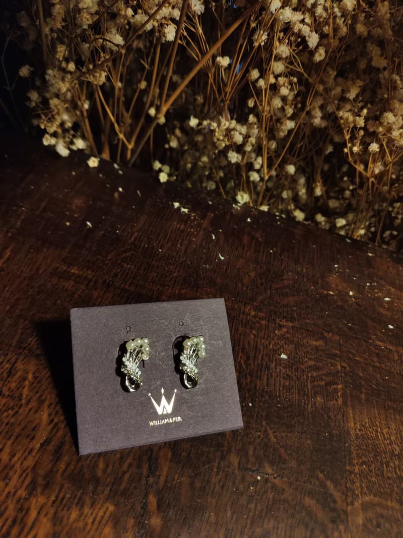 CreamyWhite_William&Feb聯名耳環(耳夾)_Swarovski_扭結珍珠款