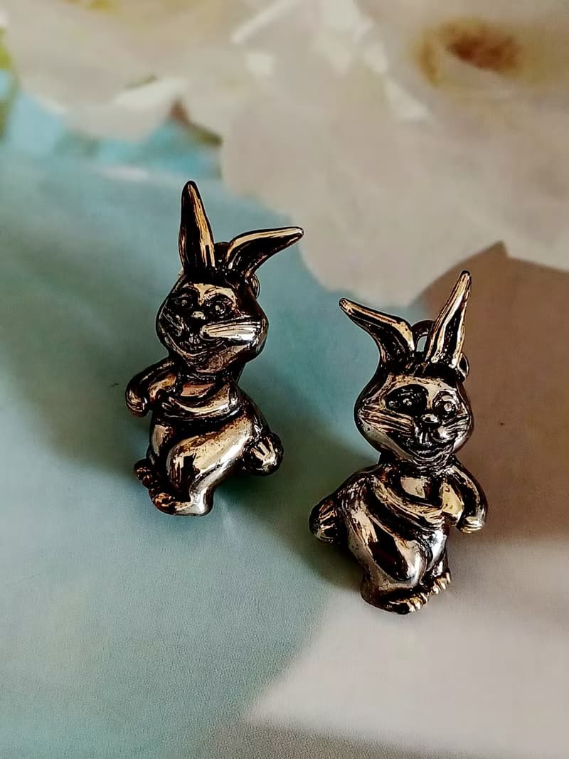 vintage jewelry  古董愛麗絲兔子夾式耳環