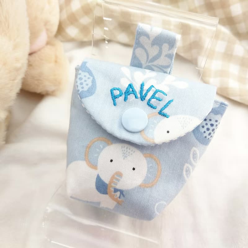 莫蘭迪動物-3款可選。奶嘴收納袋 / 奶嘴鏈 (可繡名字)