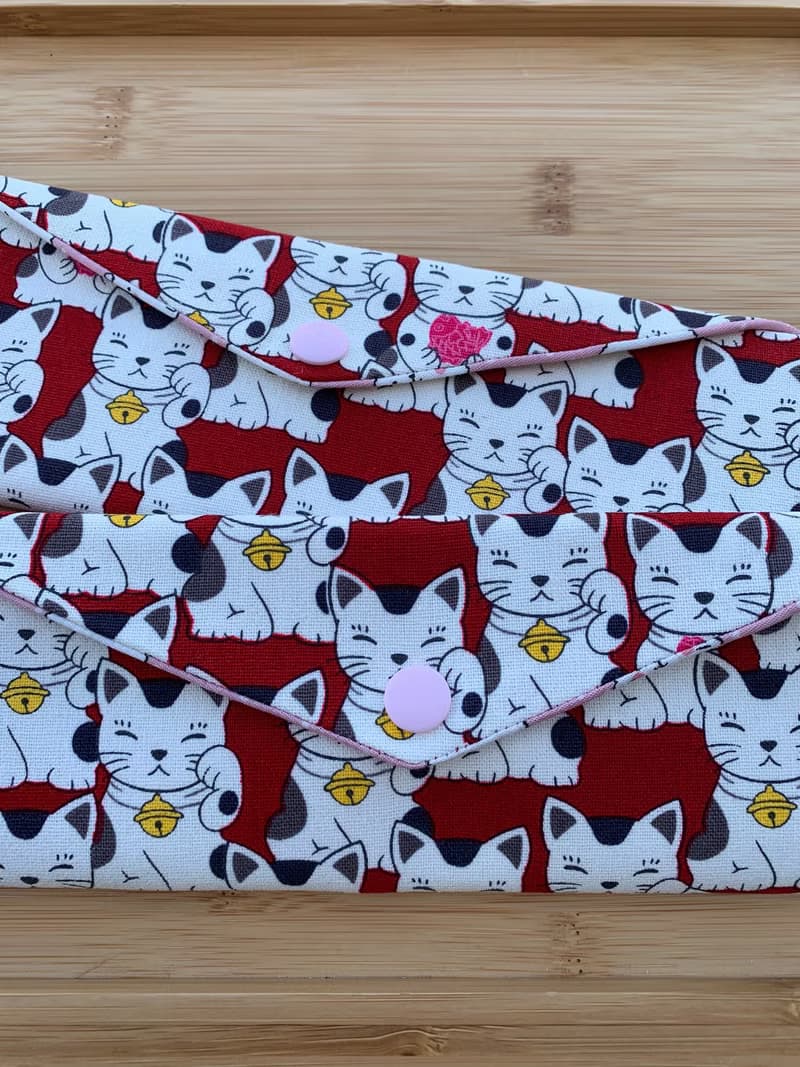 文青風環保筷袋 ~超Q招財貓 迷人紅 收納 手作餐具袋