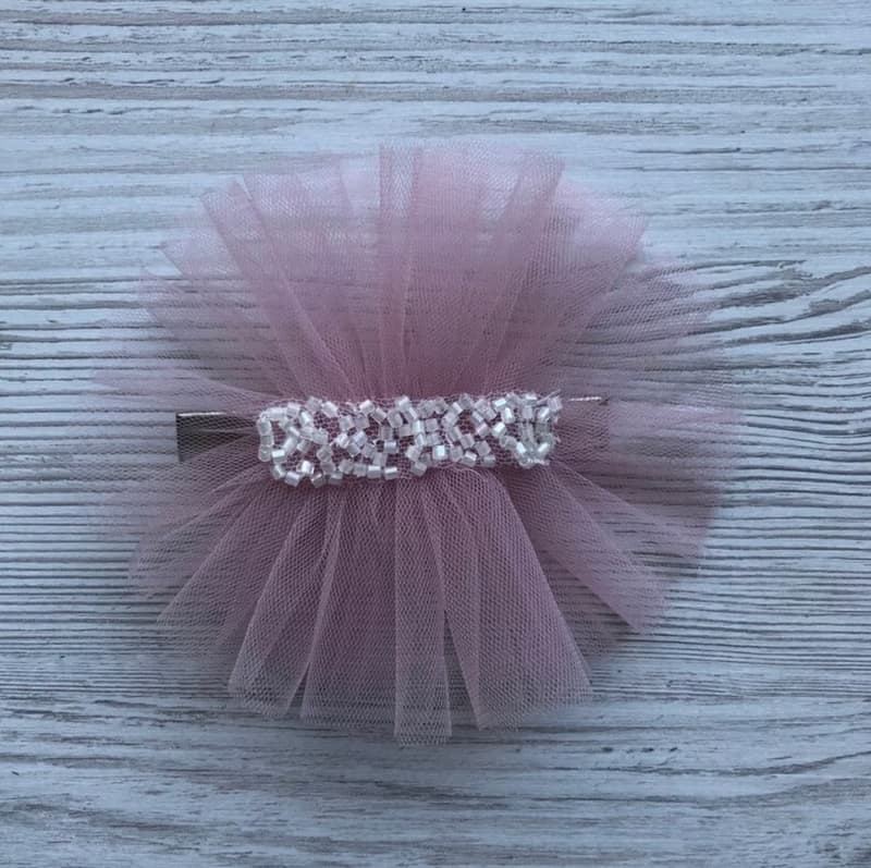 Pink dress with pearl, big bow on the back and bow clip for hear. Birthday dress