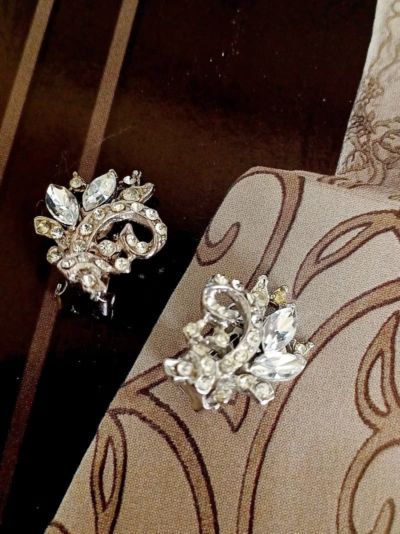 vintage jewelry  低調奢華萊茵花卉 夾式耳環