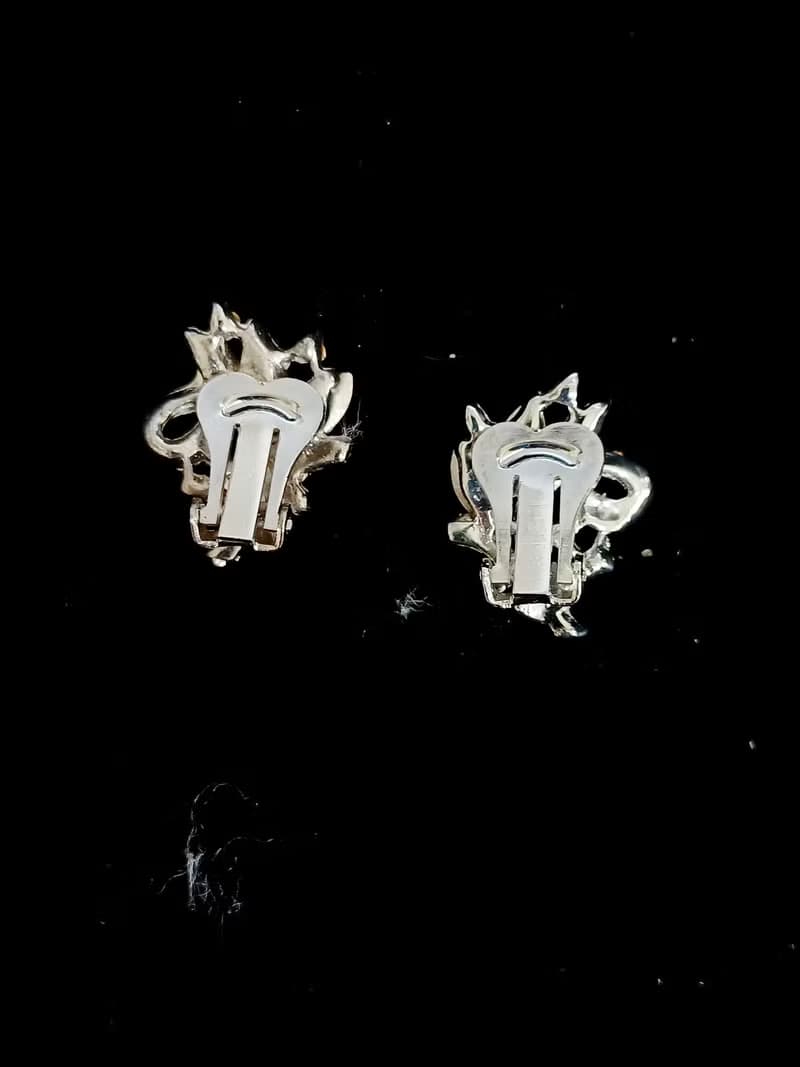 vintage jewelry  低調奢華萊茵花卉 夾式耳環