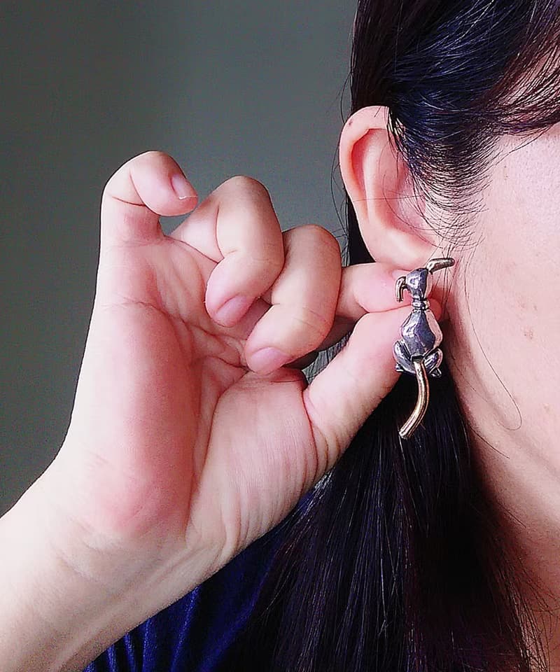 Vintage Jewelry 西洋古董飾品 對稱 狗狗背影  針式耳環