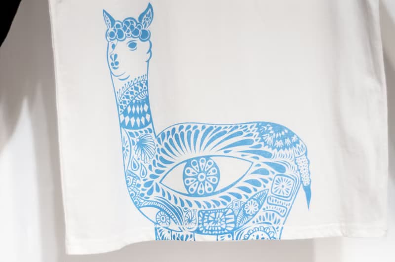 女裝純棉長袖棒球裝上衣 黑白撞色印花T-shirt 設計上衣-祕魯羊駝