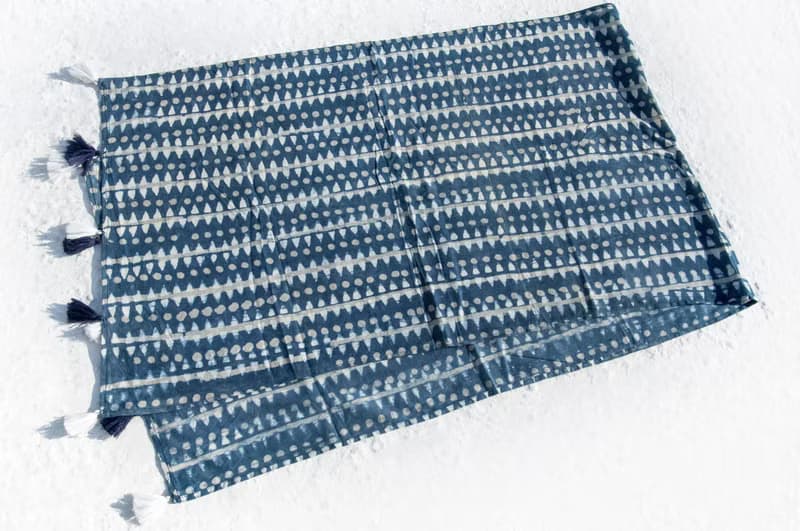 手工木刻印植物染圍巾手織圍巾 編織圍巾 藍染純綿絲巾-藍摩洛哥