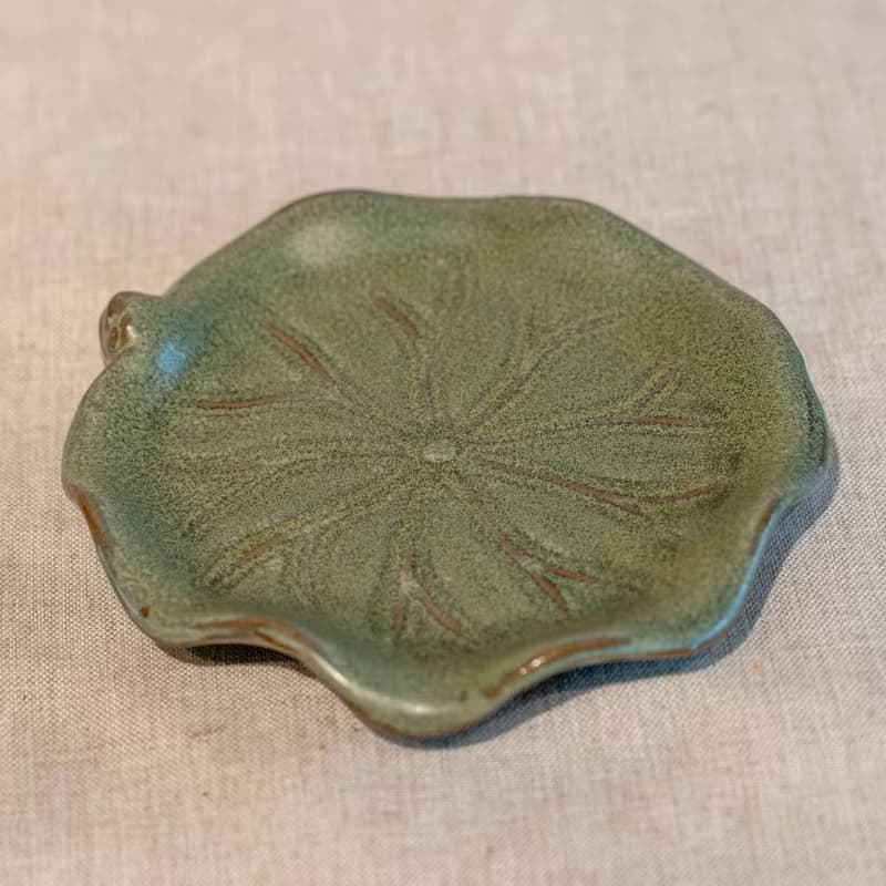 古典荷葉接水盤墨綠色 水盤 小碟子 苔球接水盤 巧繪網植物館