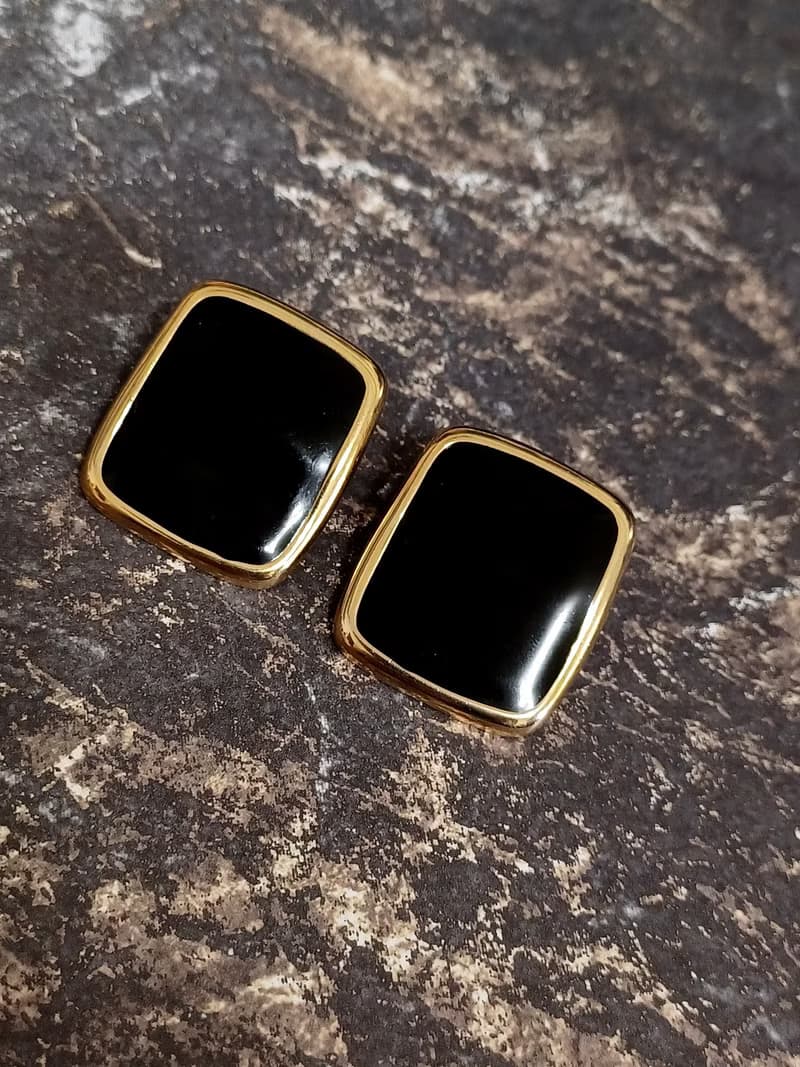 vintage jewelry  Monet 古董方框黑琺瑯夾式耳環