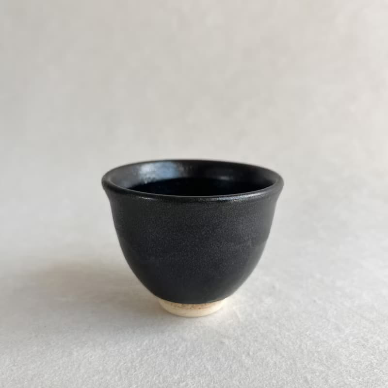 粼光黑釉。手工小茶杯 三入組 酒杯 陶杯 湯吞 茶具 教師節禮物