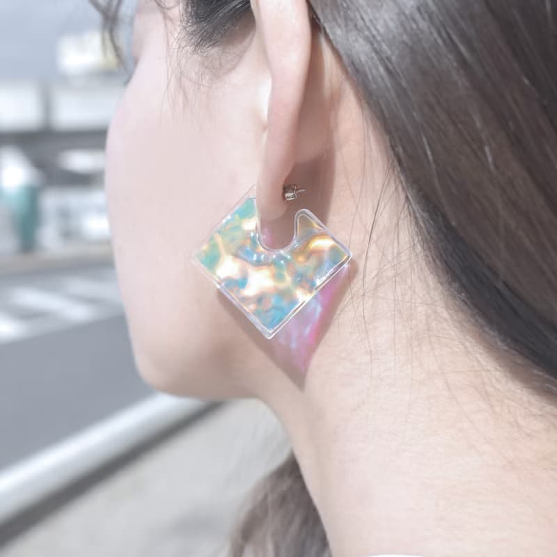 オーロラ水面ピアス/イヤリング