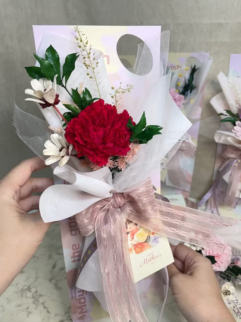 【預購商品】母親節/康乃馨手提花束/康乃馨花束/永生花/花禮設計