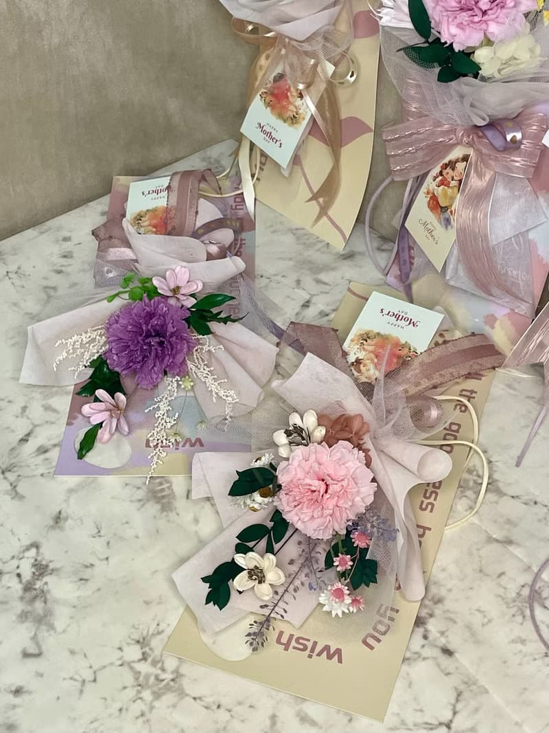 【預購商品】母親節/康乃馨手提花束/康乃馨花束/永生花/花禮設計