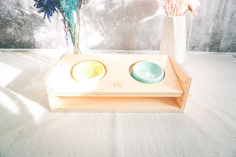 北欧風フードボウル　角度調整可能　フードスタンド　食器スタンド　小型犬　中型犬　ネコ　木製　ナチュラル　オーダー可能