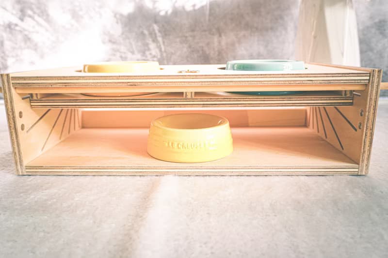 北欧風フードボウル　角度調整可能　フードスタンド　食器スタンド　小型犬　中型犬　ネコ　木製　ナチュラル　オーダー可能