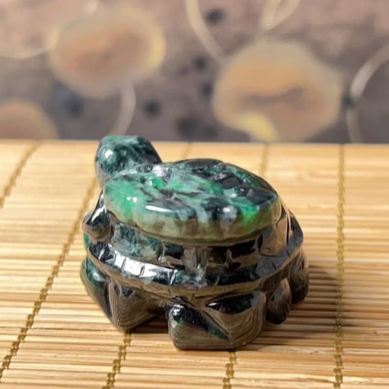 【吉祥‧長壽】飄花翡翠烏龜 | 天然緬甸A貨翡翠 | 送禮