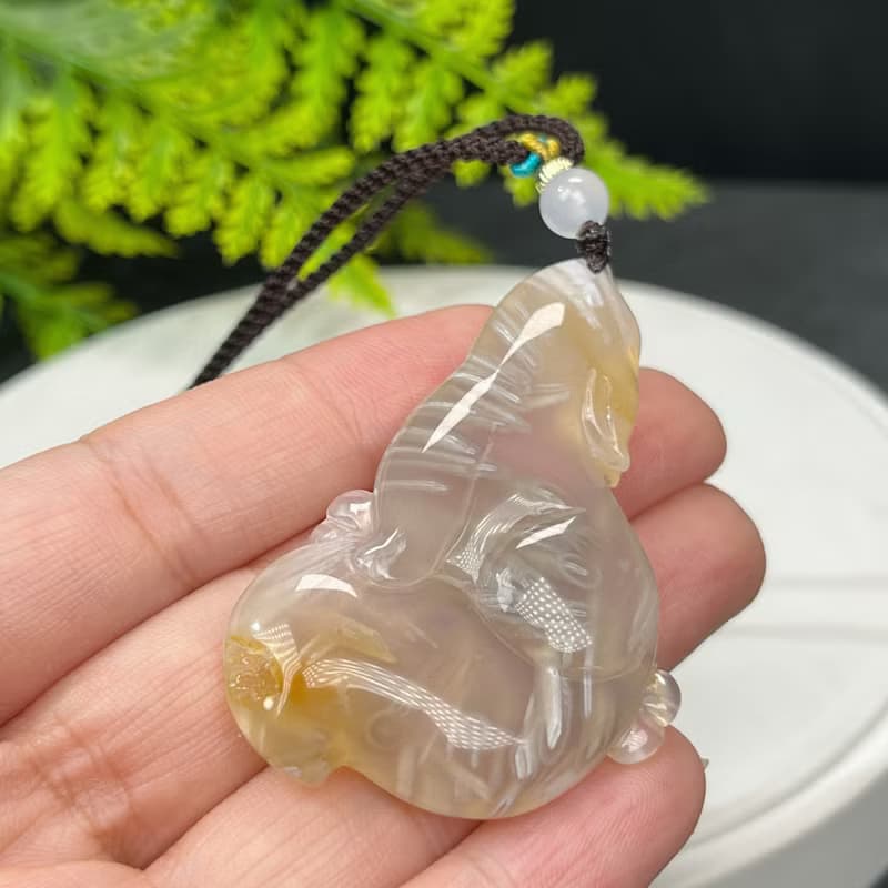 高品質珊瑚玉吊墜高冰髪絲料玉化晶洞手雕望月九尾狐聚財風水能量