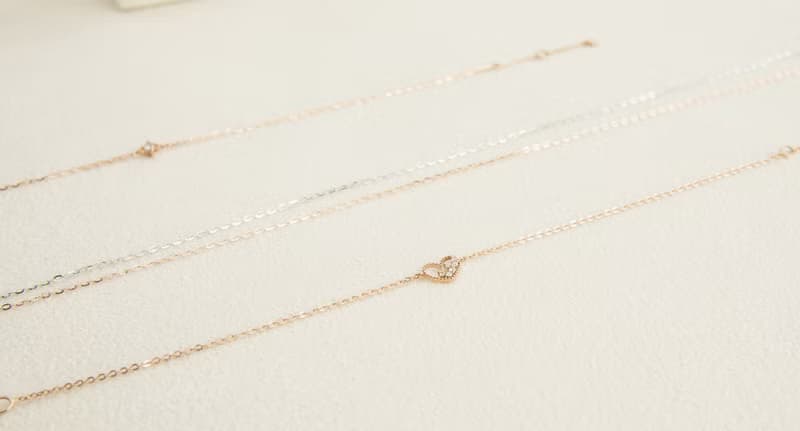【茉莉亞緹 Moriarty Jewelry】14K 玫瑰金 縷空愛心 小鑽手鍊