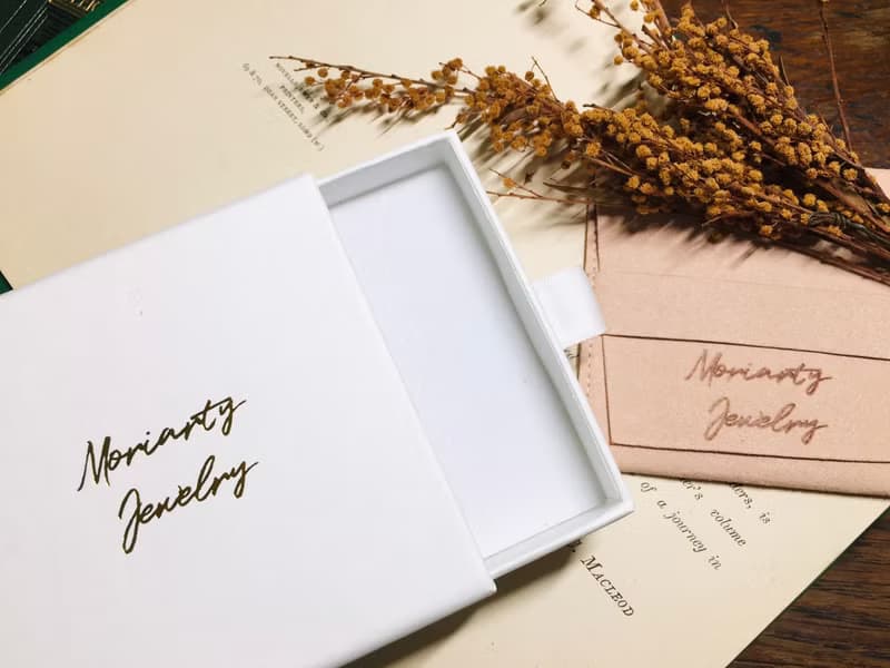 【茉莉亞緹 Moriarty Jewelry】14K 玫瑰金 縷空愛心 小鑽手鍊