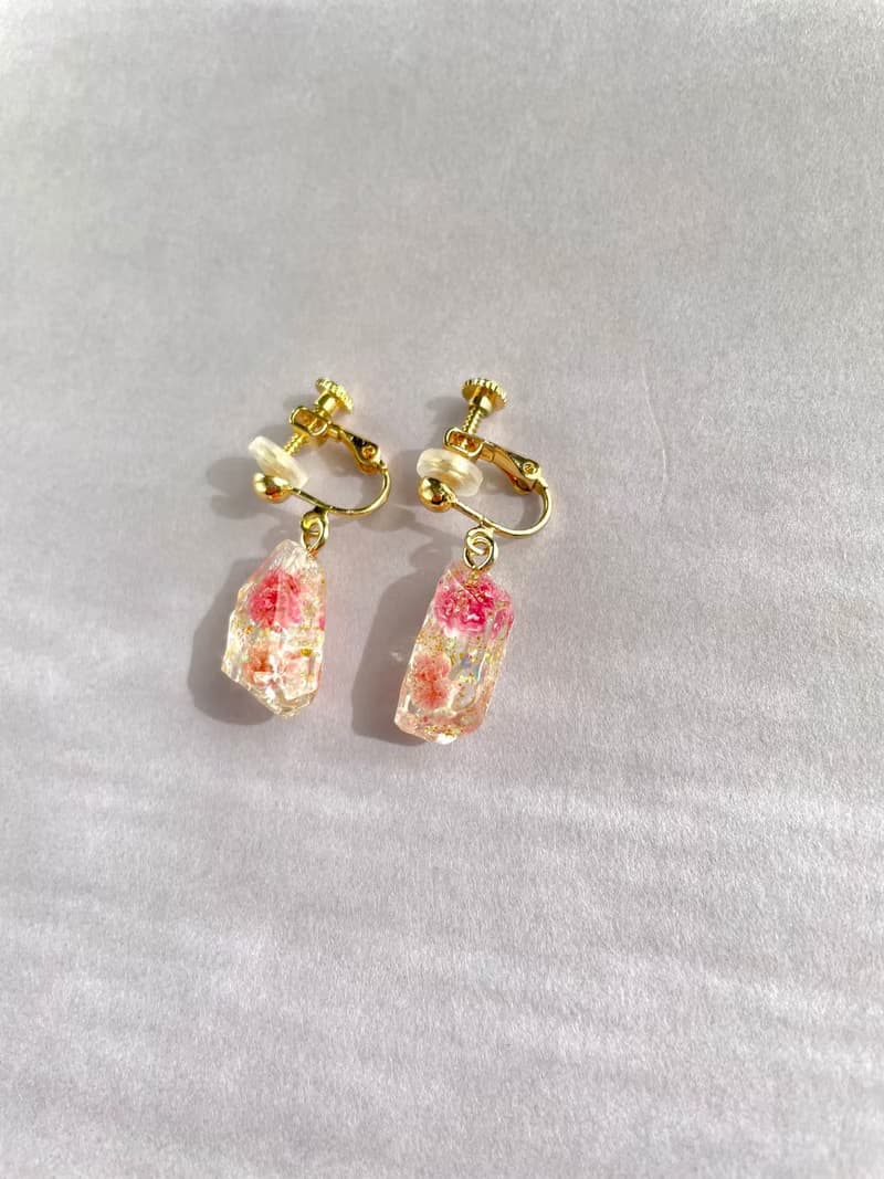 乾花樹脂耳環　粉紅色