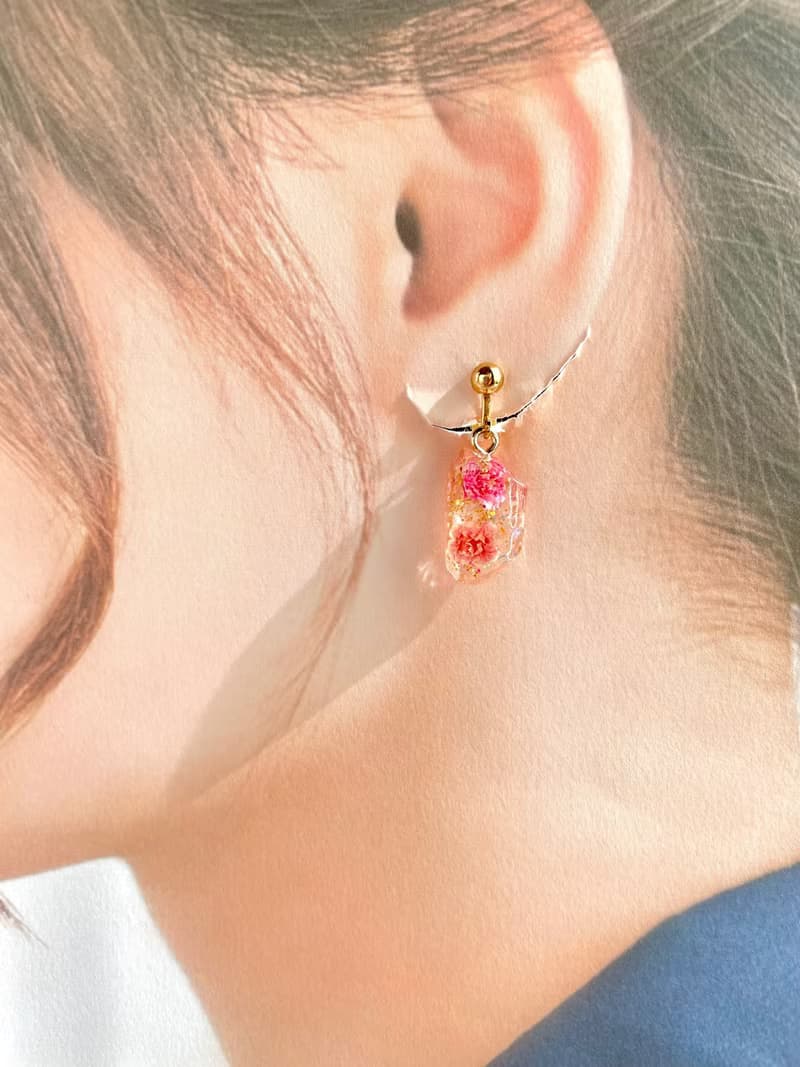 乾花樹脂耳環　粉紅色