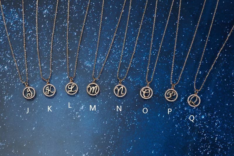 星鑽圍繞英文字母項鍊|鑲鑽項鍊|金色