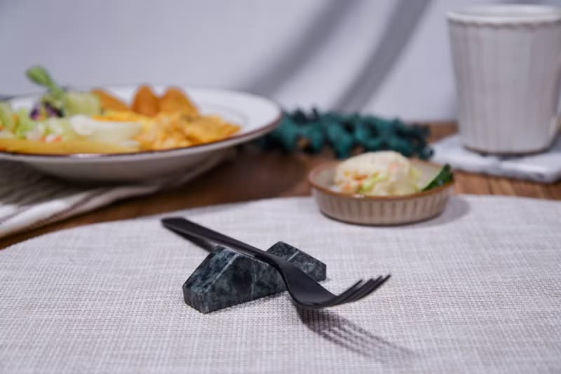 蛇紋石山脈型筷架 | 質感生活、新婚禮品、開業禮物、咖啡廳擺飾