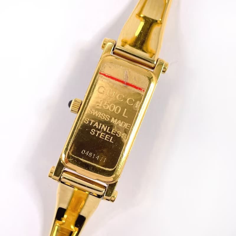 【日本直送 中古美品】グッチ GUCCI 腕時計 1500L ステンレススチール ゴールド ブラック文字盤 クオーツ ヴィンテージ