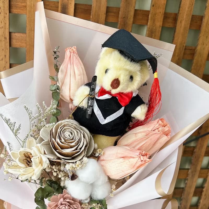 鬱金香畢業小熊花束 永生花 乾燥花 畢業花束 送禮 附提袋