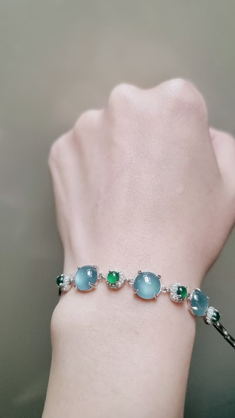 |財富女神|A貨翡翠冰玻淡藍剛超大蛋面9mm純銀鍍18k小奢華手鏈