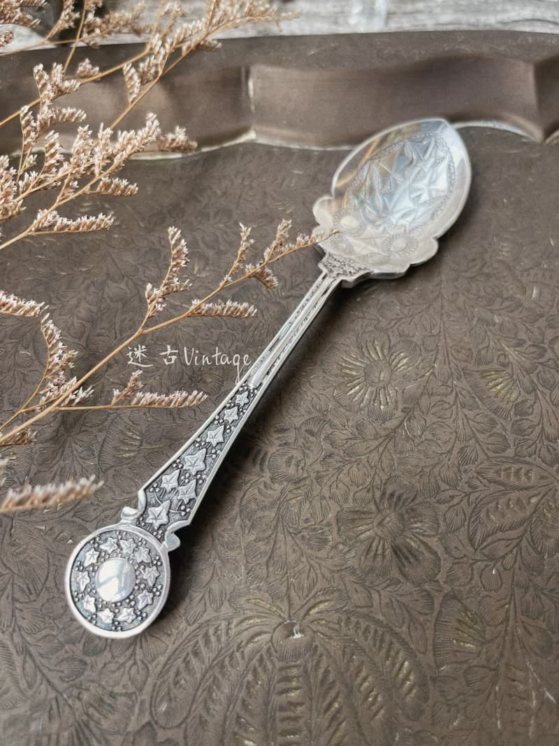 古董老件維多利亞時期常春藤葉鐫刻雕花鍍銀果醬匙