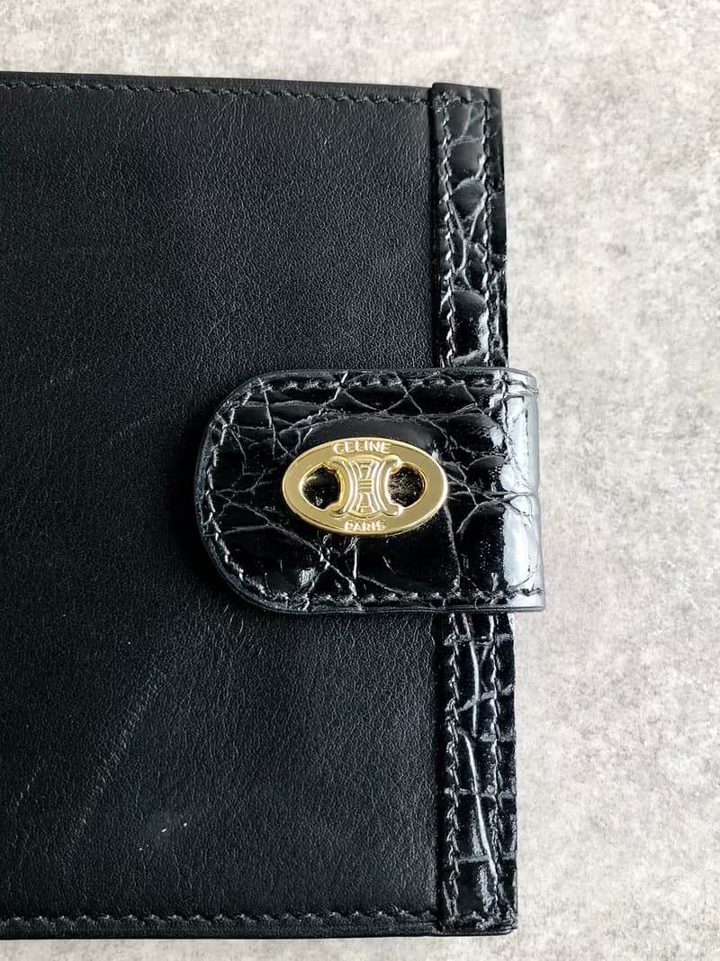 【 日本直送　名牌中古包 】CELINE セリーヌ 財布 ブラック ブラゾン レザー クロコ型押し 二つ折り財布 vintage ヴィンテージ ha2kjw