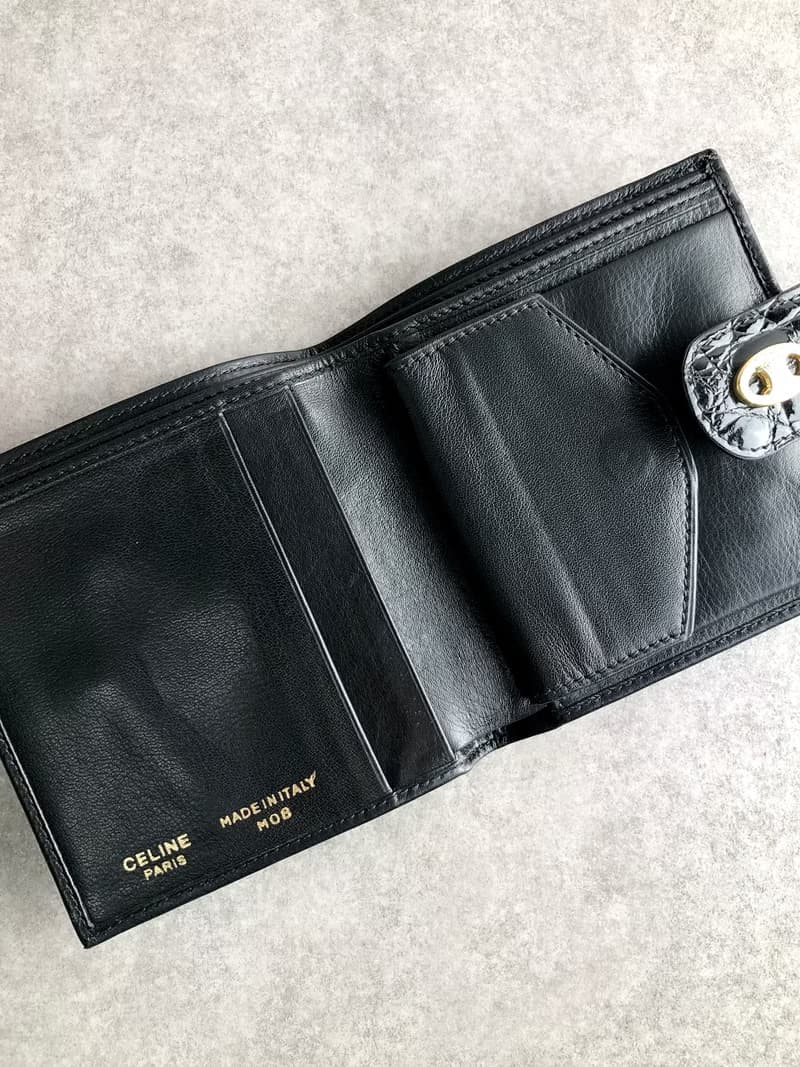 【 日本直送　名牌中古包 】CELINE セリーヌ 財布 ブラック ブラゾン レザー クロコ型押し 二つ折り財布 vintage ヴィンテージ ha2kjw