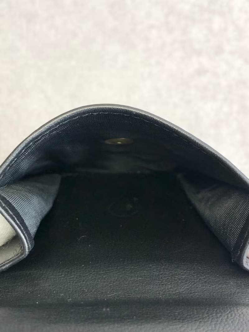 【 日本直送　名牌中古包 】CELINE セリーヌ 財布 ブラック ブラゾン レザー クロコ型押し 二つ折り財布 vintage ヴィンテージ ha2kjw