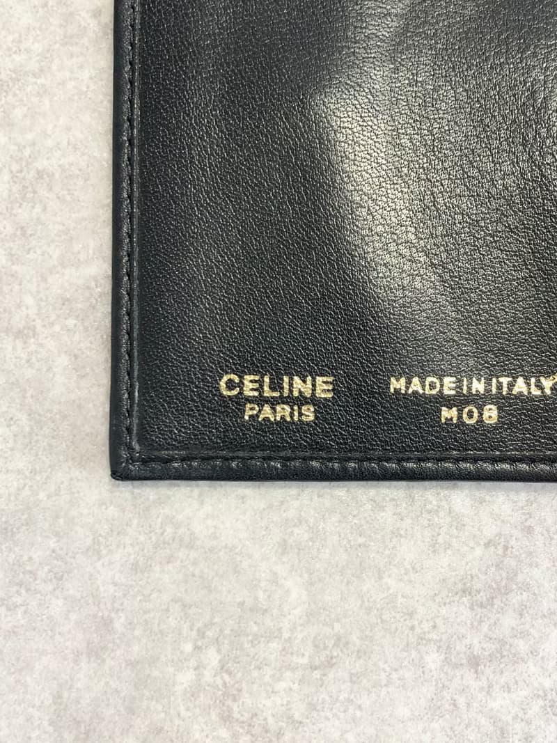 【 日本直送　名牌中古包 】CELINE セリーヌ 財布 ブラック ブラゾン レザー クロコ型押し 二つ折り財布 vintage ヴィンテージ ha2kjw