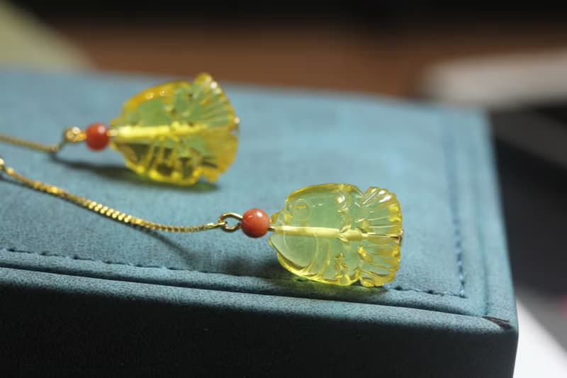 【魚】天然琥珀 手工雕刻耳墜長款耳飾 s925銀鍍k金  特色精美