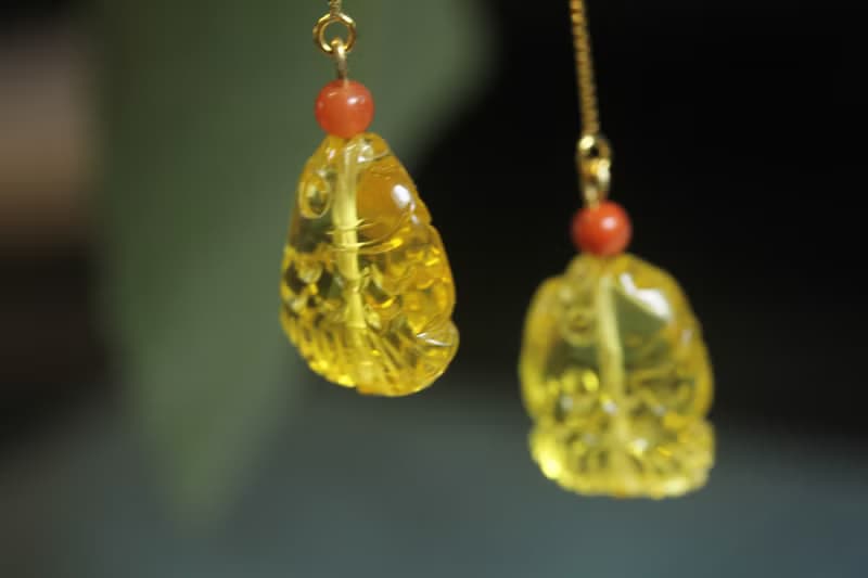 【魚】天然琥珀 手工雕刻耳墜長款耳飾 s925銀鍍k金  特色精美