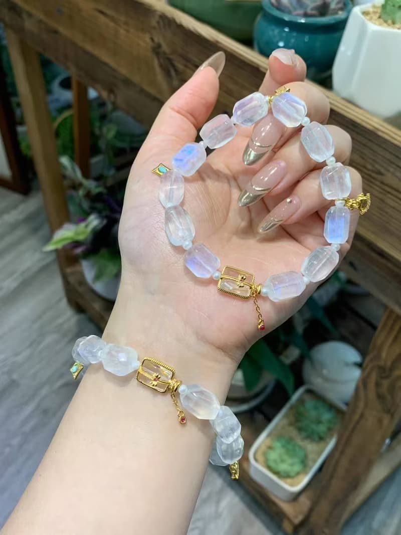 冰糖藍月光天然精品藍月光石小燈泡圓珠手鏈不規則刻面藍月光七夕