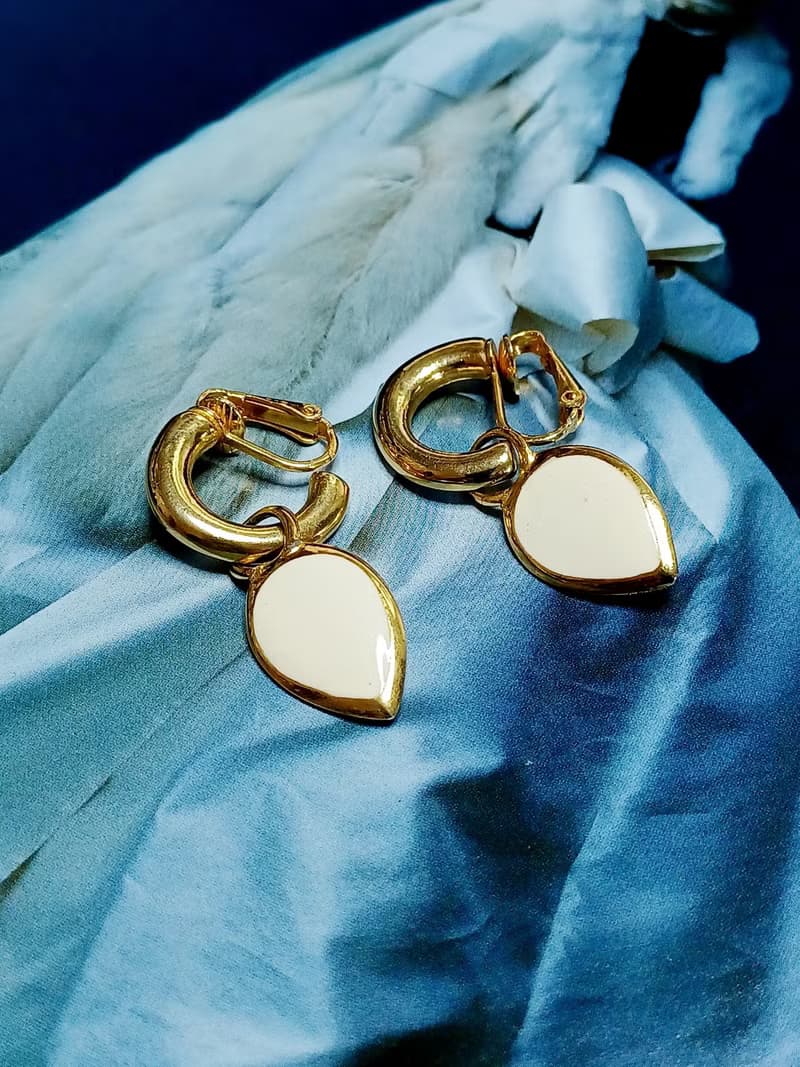 vintage jewelry  心型白琺瑯吊墜式夾式耳環