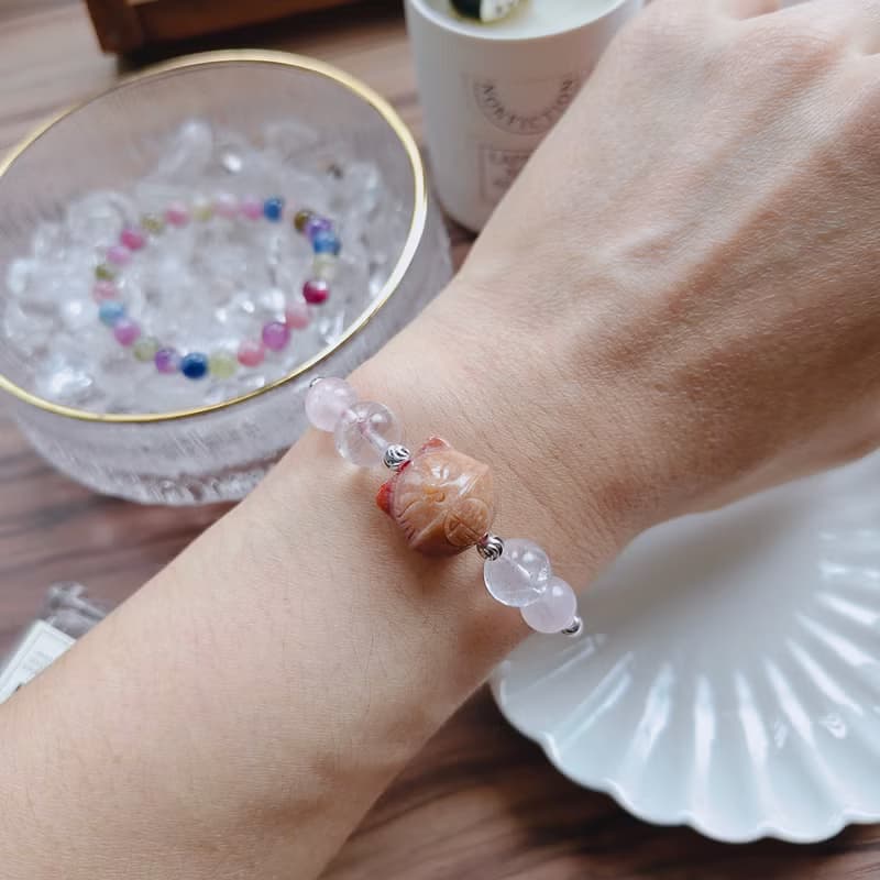 【珊瑚玉叮噹貓x粉水晶x粉阿塞編織手鏈 】好人緣