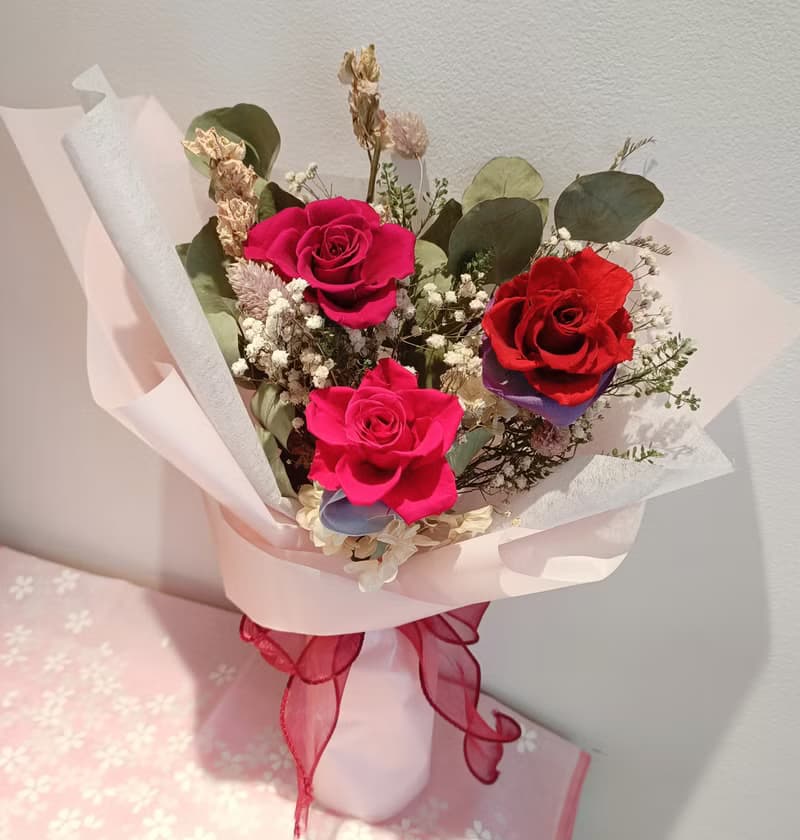 紅玫瑰永生乾燥花束  結婚求婚告白捧花外拍週年情人節生日交換禮
