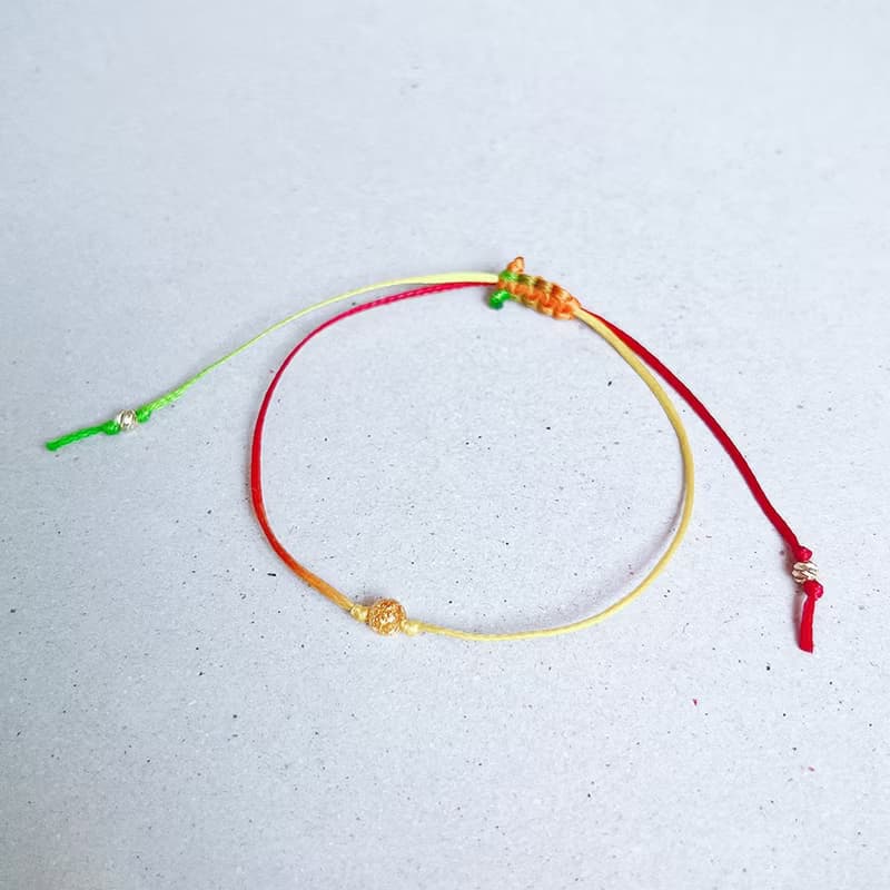 聖誕 交換禮物黃金箔圓珠編織手鍊 幸運紅繩/漸層彩虹繩 (兩色選)