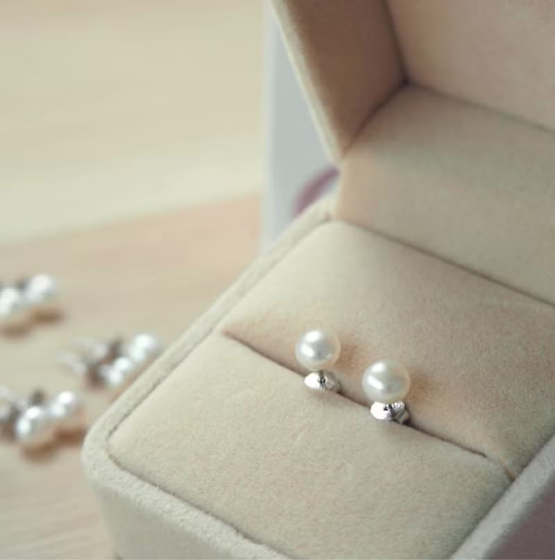 暢銷七夕情人節禮物 | 經典白領 | 耳針式  | 天然珍珠耳環