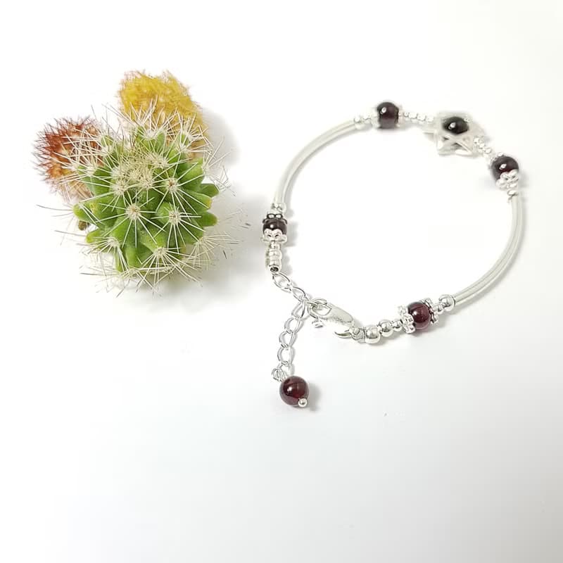 光芒石榴石純銀手鍊(1月誕生石)