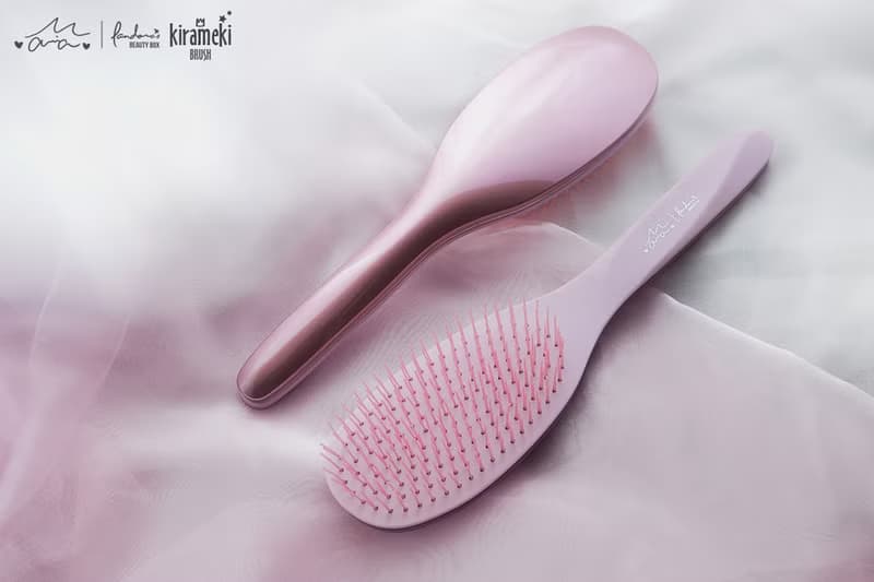 Maria聯名 亮澤光感按摩梳(長柄) | 潘朵拉的美妝盒