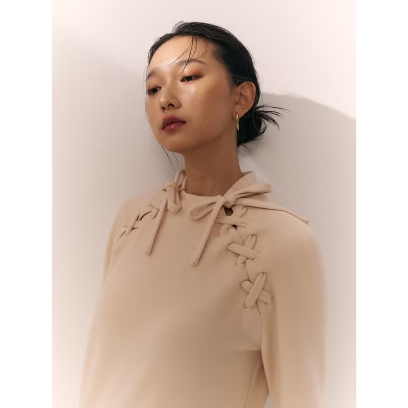 雙綁帶小高領洋裝 /奶油杏仁白