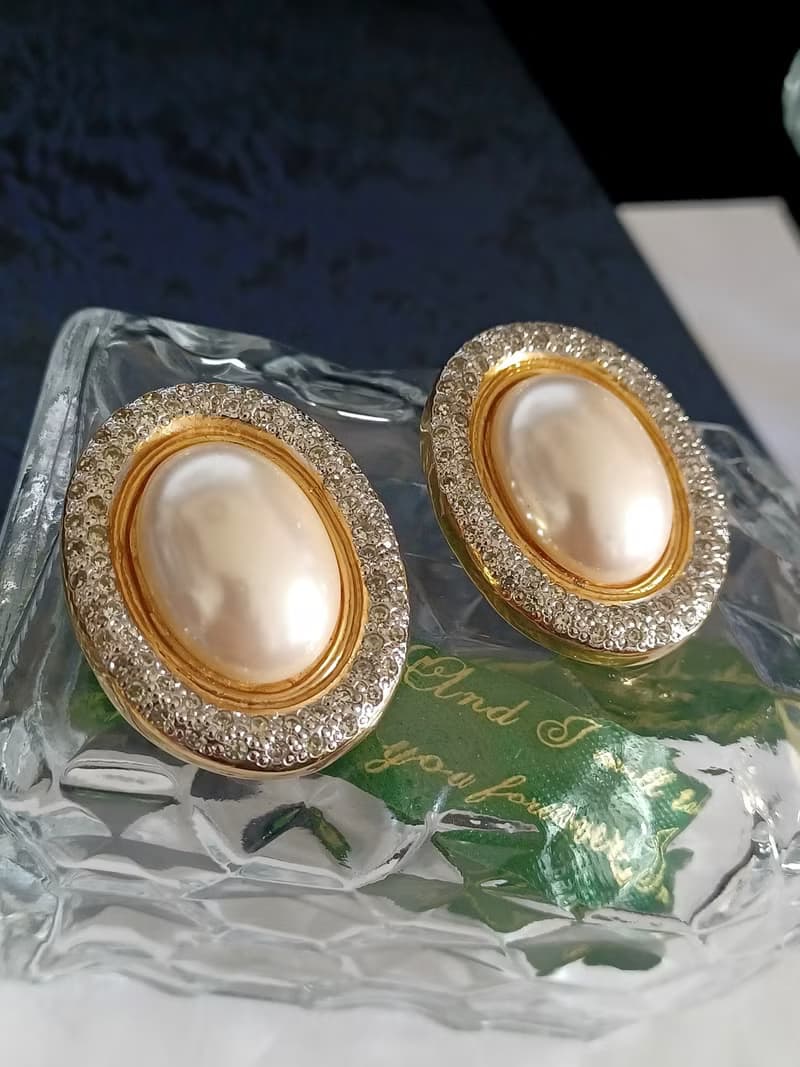 vintage jewelry  典雅萊茵蛋型仿珠 夾式耳環